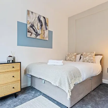 Soppett House - Central Location - Free Parking, Fast Wifi And Smart Tv By Yoko Property Tatil Evi *