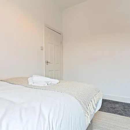 Soppett House - Central Location - Free Parking, Fast Wifi And Smart Tv By Yoko Property * Redcar
