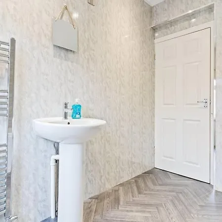 Tatil Evi Soppett House - Central Location - Free Parking, Fast Wifi And Smart Tv By Yoko Property Redcar